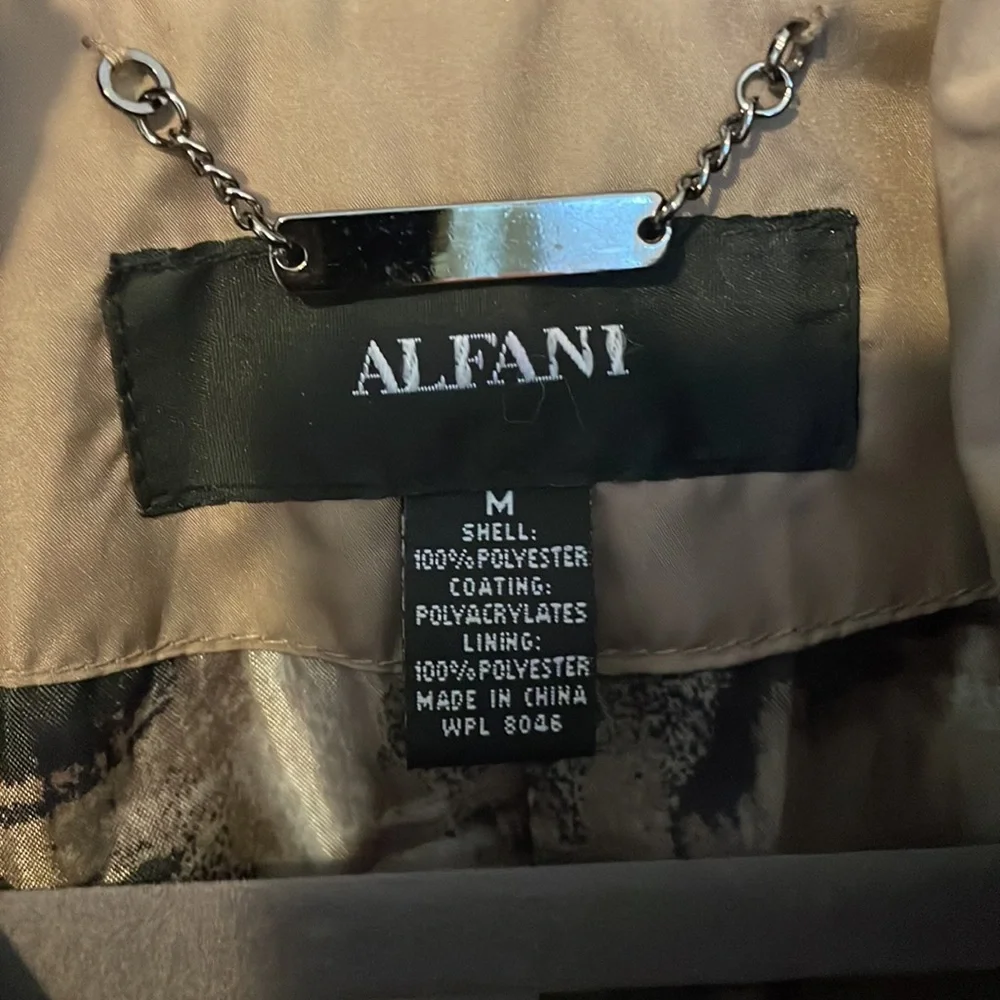 Jacket - Picture 2 of 5